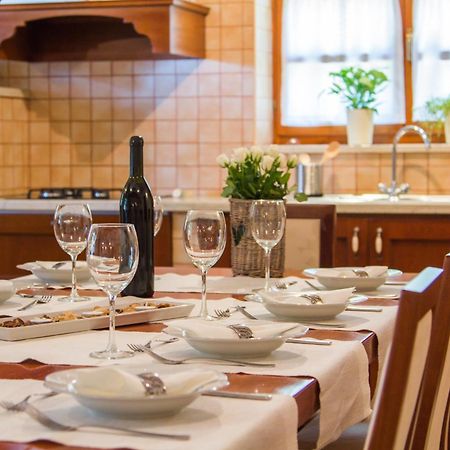 Villa Kringa Tinjan エクステリア 写真